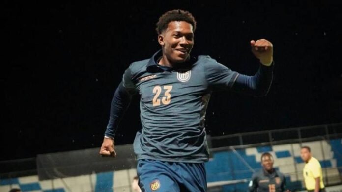Johan Martínez celebrando el gol marcado a Chile por la última jornada de fase de grupos del Sudamericano Sub 17. (Foto: La Tri)