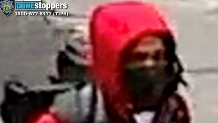 Este es el sospechoso por homicidio ocurrido el sábado en el andén de la línea E de la estación de la calle 53 y la 7.ª Avenida. (NYPD)